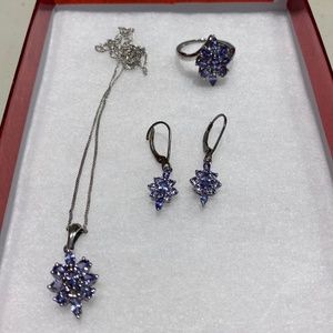 Brand New-Tanzanite Pendant Set